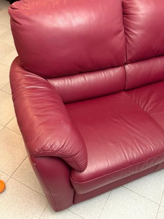 Divano in pelle bordeaux