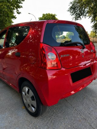 Suzuki Alto (pequeño, ideal para ciudad)