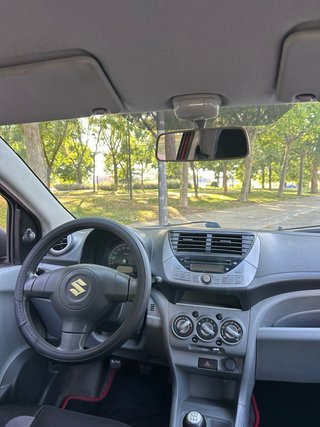 Suzuki Alto (pequeño, ideal para ciudad)