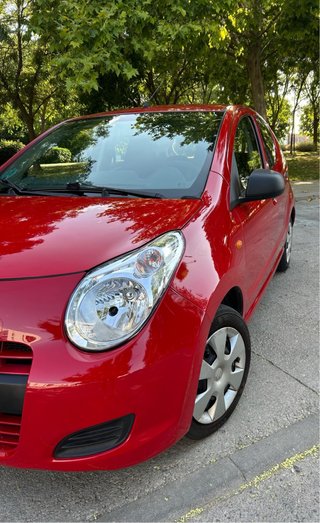 Suzuki Alto (pequeño, ideal para ciudad)