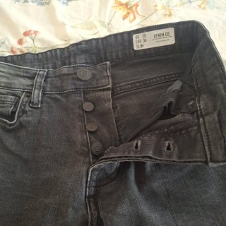 Pantalón corto vaquero negro