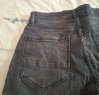 Pantalón corto vaquero negro