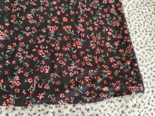 Falda floral negra Talla S