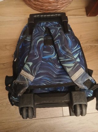Mochila infantil con ruedas