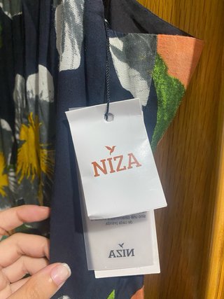 Vestido largo estampado floral con etiquetas NIZA