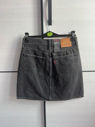 Falda Gris Levi's Talla 27 - Nueva con etiquetas