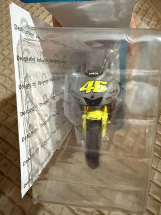 Modellino  Valentino Rossi Yamaha