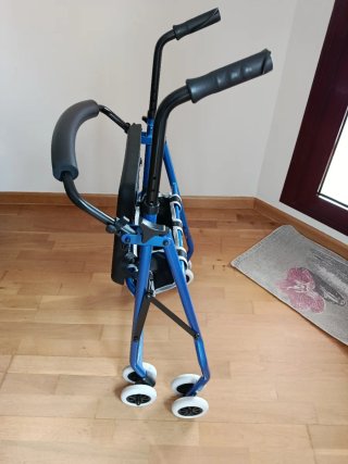 Andador para ancianos