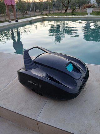Robot Limpiafondos Conga Nuevo con Garantía