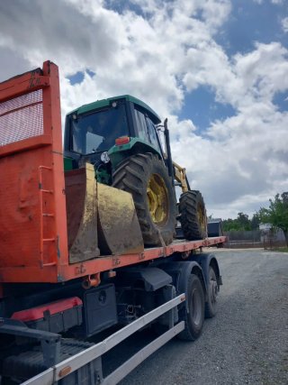 Movimiento de tierras y maquinarias