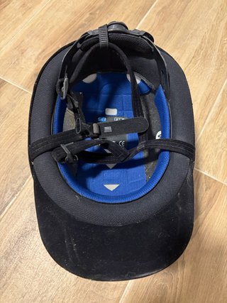 Casco de equitación negro
