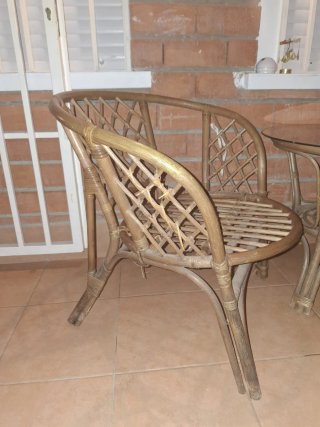 Conjunto mimbre terraza mesa y 2 sillas