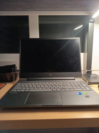 HP Victus 16 Negro