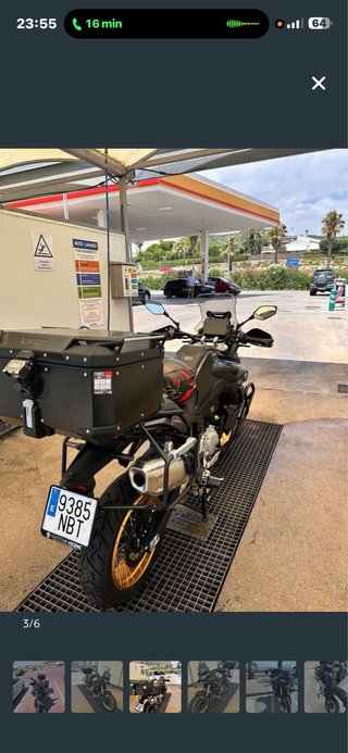 Voge 900DSX Negra con Top Case y Maletas givi