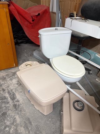 Regalo Ventana madera, puertas, sanitarios