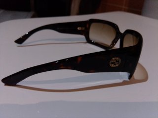 Gafas de sol estilo tortuga