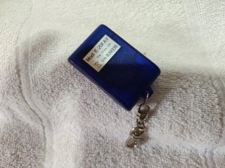 Mando de garaje azul con llavero