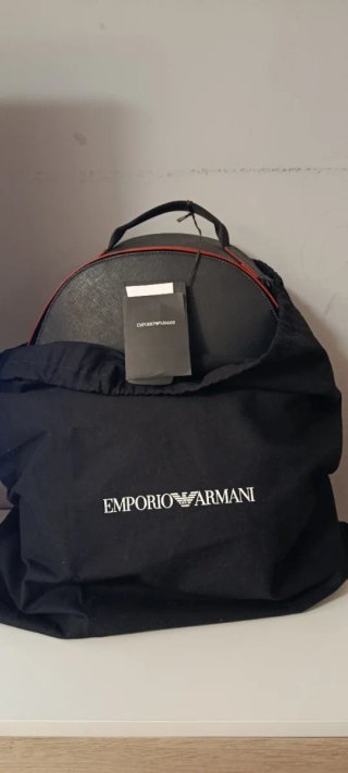 Mochila Emporio Armani Negra y Roja