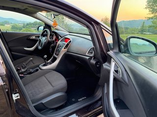 Opel Astra 2013
