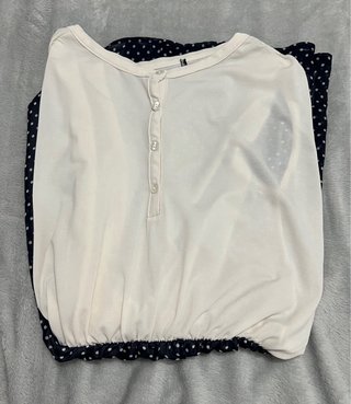 Vestido blanco y negro lunares