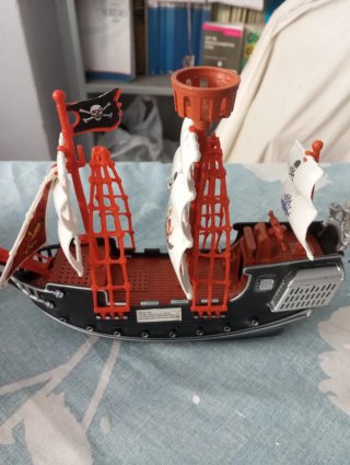 Barco Pirata Juguete
