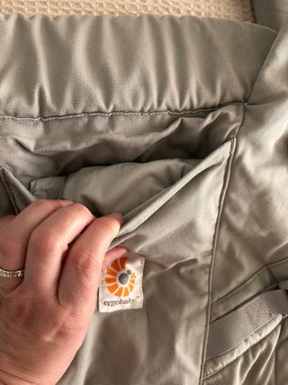 Mochila Portabebés Ergobaby Adapt Gris