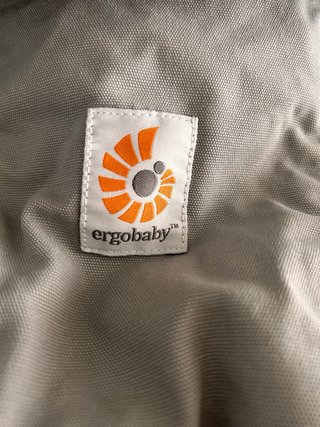 Mochila Portabebés Ergobaby Adapt Gris
