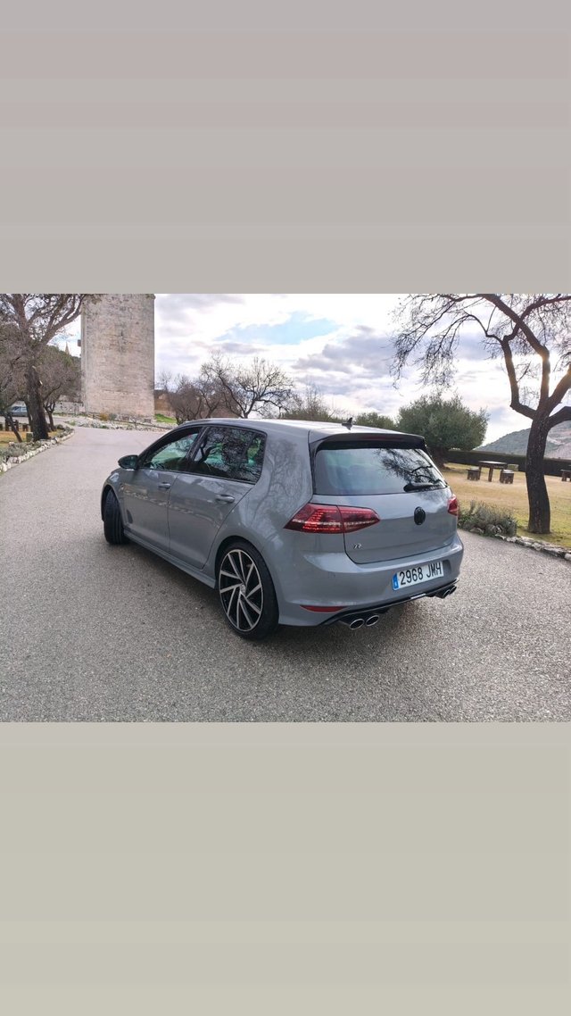 Golf R 2.0 TSI 300CV DSG 4Motion 2015