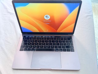 Macbook Pro con touch bar