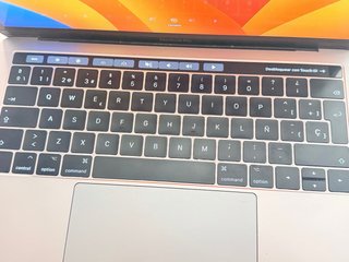 Macbook Pro con touch bar
