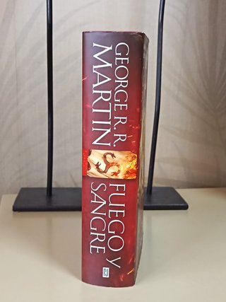 Fuego y Sangre - George R. R. Martin (1ª Edición)