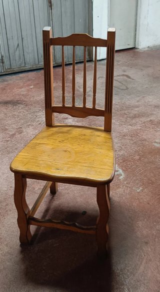 Mesa madera de roble + 4 sillas madera
