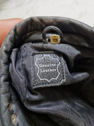 Chaqueta de cuero estilo motero