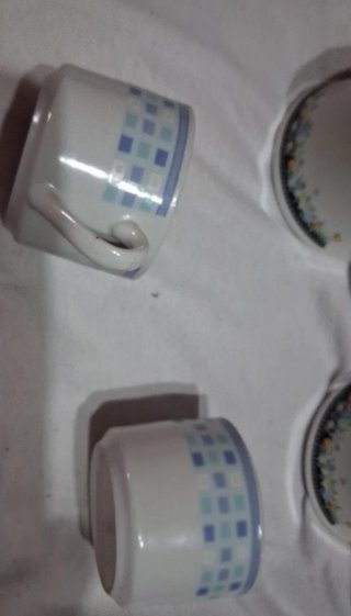 Juego 9 de tazas porcelana 4 lo demás regalo