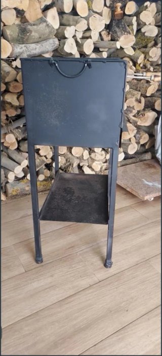 Barbacoa de hierro fundido negra