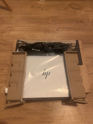 HP EliteBook 8 G11i 14 AI PC (Como Nuevo)