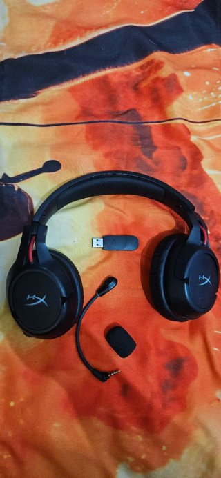 Auriculares HyperX Cloud Flight