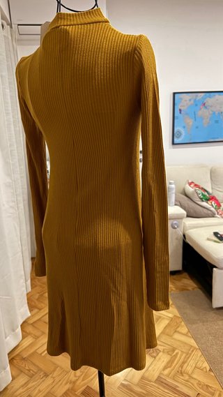 Vestido amarelo canelado manga comprida