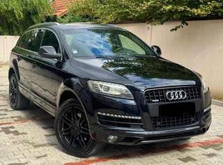 Audi  Q7 2010