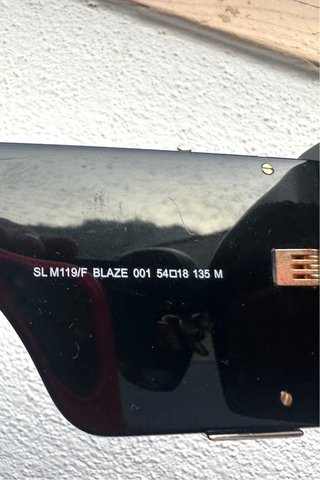 Occhiali da sole Yves Saint Laurent Blaze 001