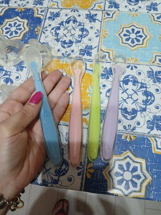 Set 4 cucchiaini silicone neonato