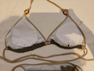 Bikini verde y beige