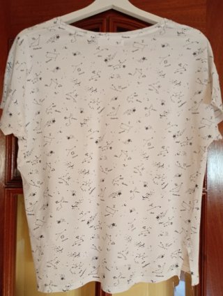 Camiseta Sfera con constelaciones.Talla L