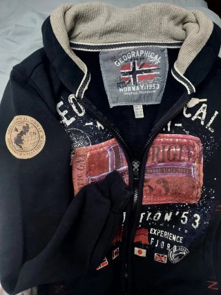 Sudadera Geographical Norway azul, capucha T-M.