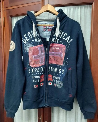 Sudadera Geographical Norway azul, capucha T-M.