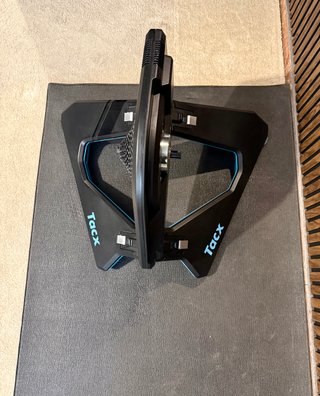 Rodillo Tacx Neo 2T + Neo Motion Plates
