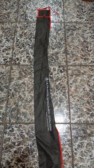 Ultimate Specimen Stalker - Peso: 230g - Caña par