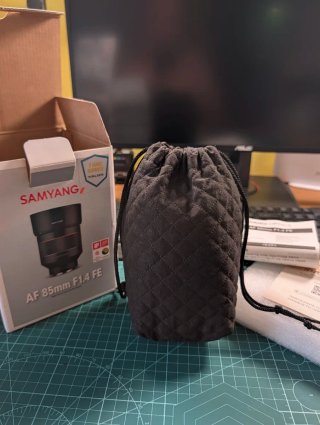 Samyang AF 85mm f/1.4 FE Sony E + Caja