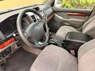 Toyota Land Cruiser 2003