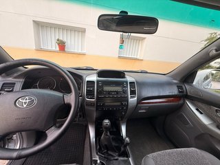 Toyota Land Cruiser 2003